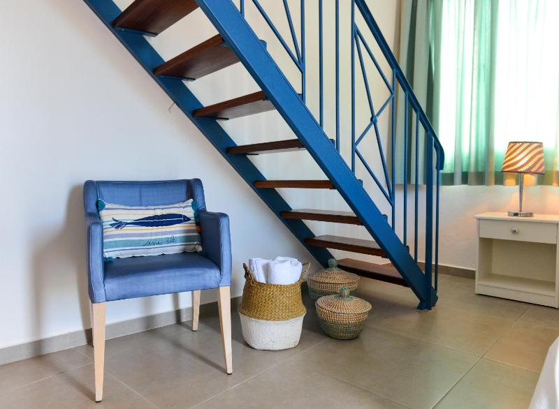 Iris Skiathos - image 8
