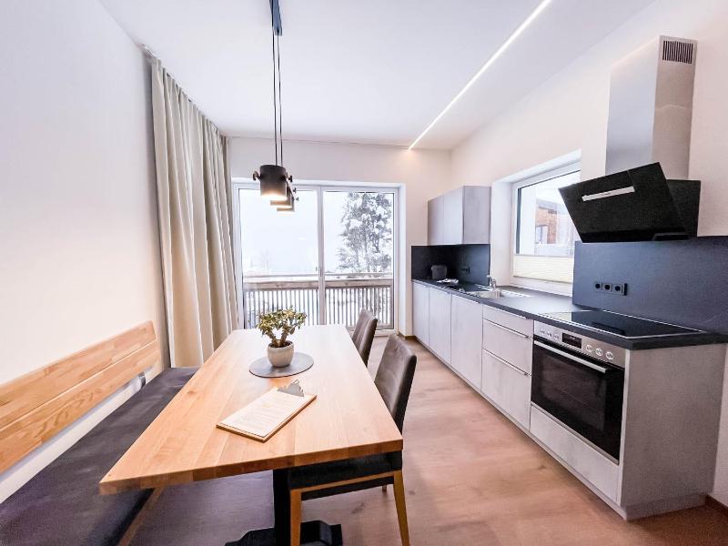 One-Bedroom Apartment image 1