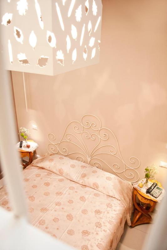 Suite - Split Level (3 Adults) image 4