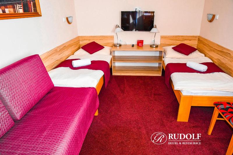 Standard Triple Room image 1