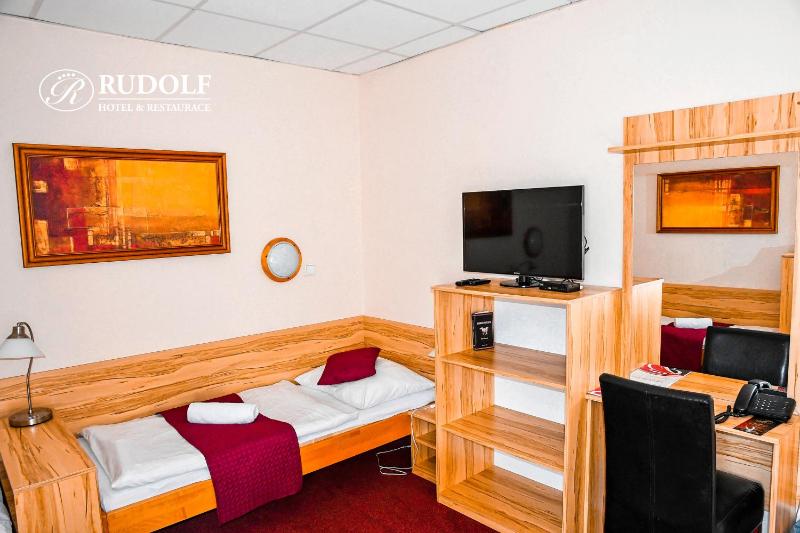 Standard Triple Room image 3