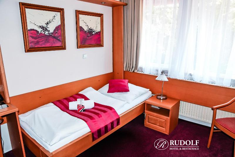 Single Room image 4