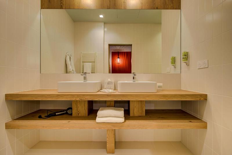Superior Suite image 3