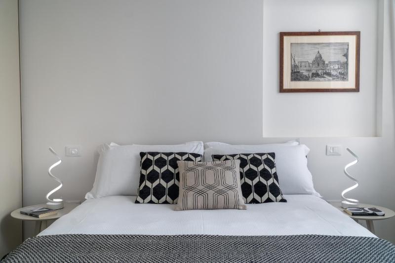 Design Apartment with Balcony on the Grand Canal R&R - image 8