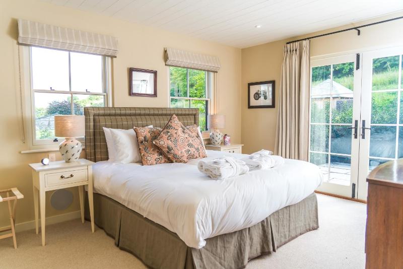 Superior Double Room image 2