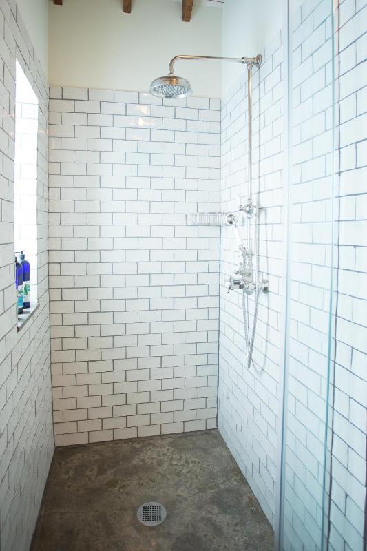 Deluxe Double Room image 4