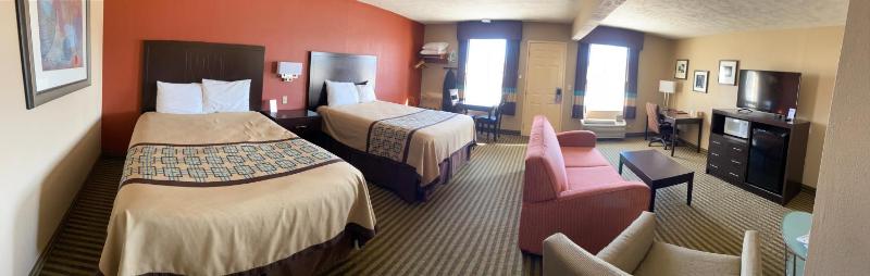 Deluxe Family Suite image 1