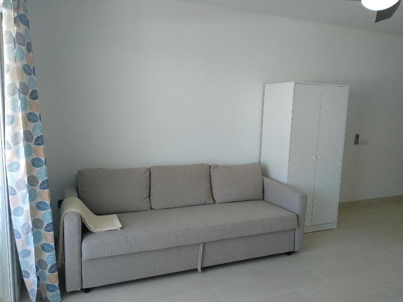 ISLAND iv544 - image 17