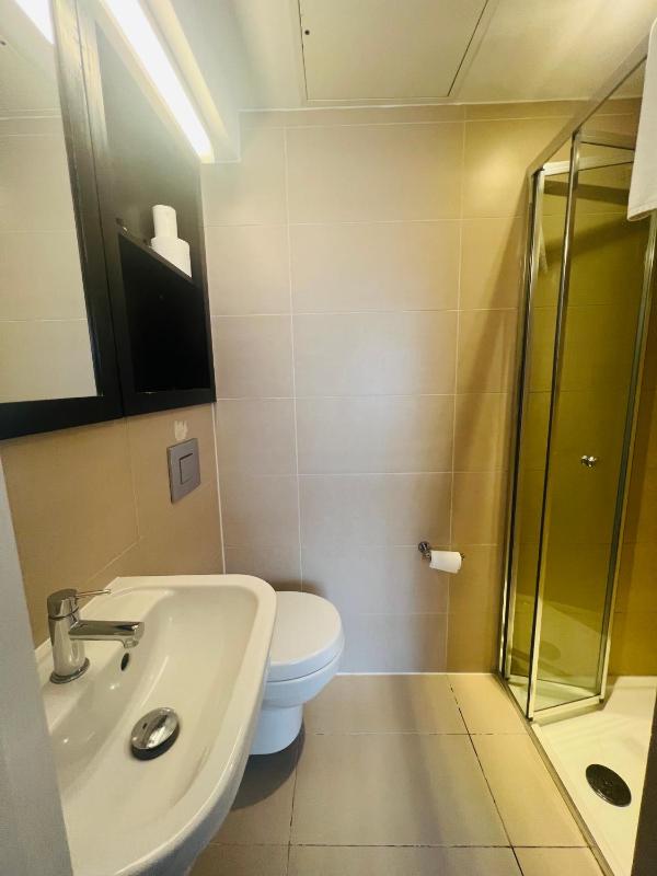 Triple Room image 3