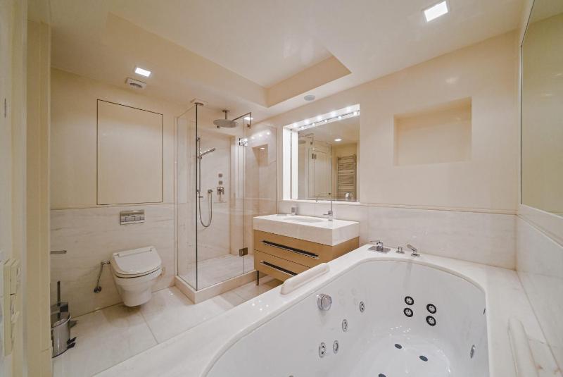 Two-Bedroom Suite image 2