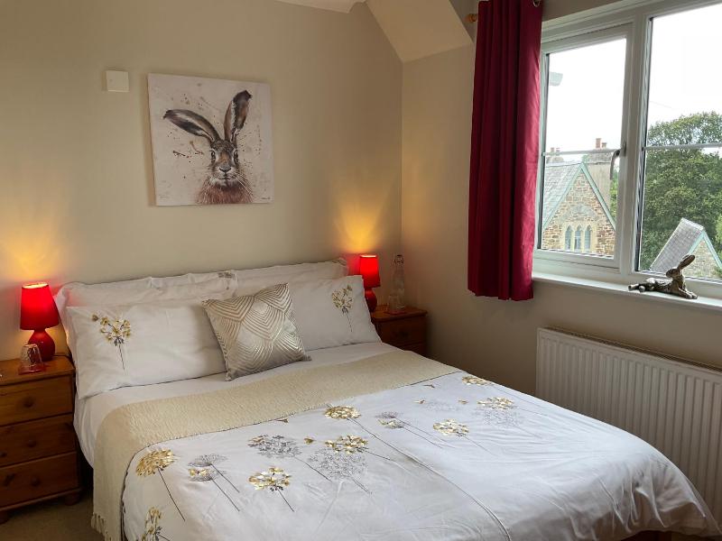 Small Double Room image 1