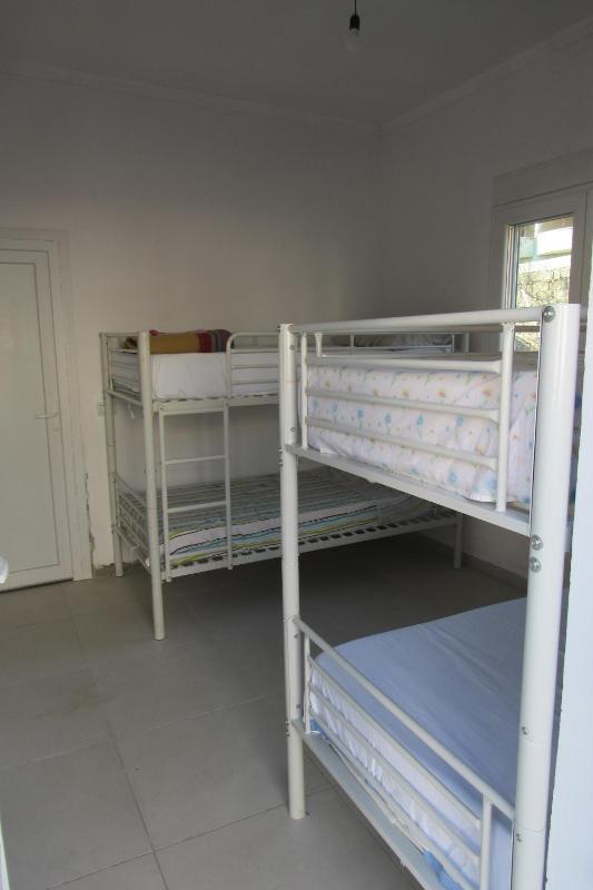 Single Bed in 4-Bed Dormitory Room image 3