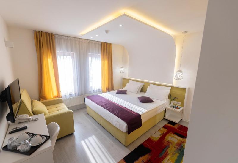 Standard Double or Twin Room image 1
