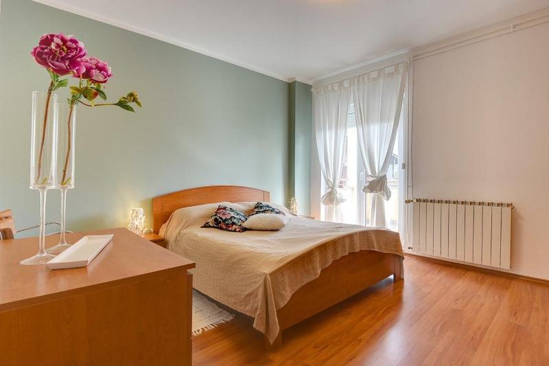 Three-Bedroom Apartment image 4