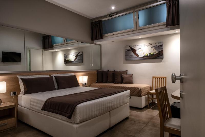 Double or Twin Room image 1