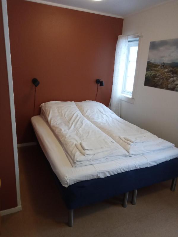 Twin Room image 2