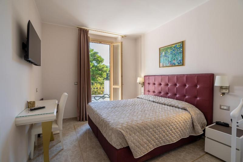 Double or Twin Room with Terrace image 1