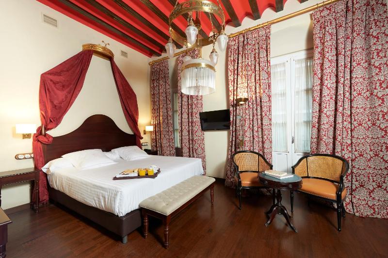 Superior Queen Room image 1