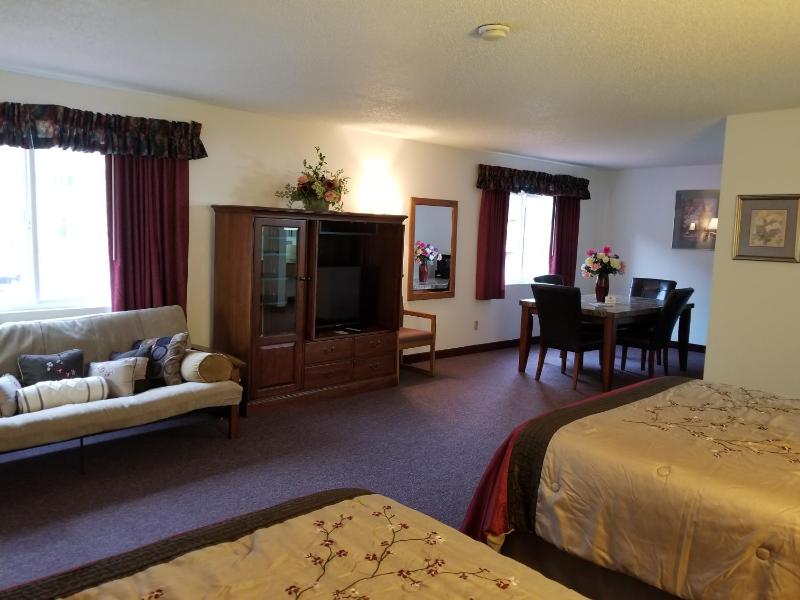 Queen Suite image 1