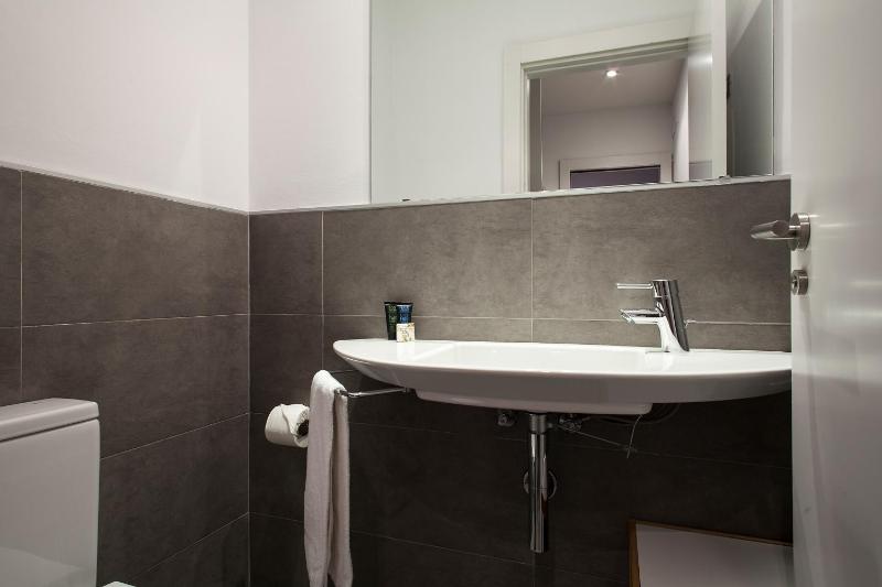 Two-Bedroom Apartment with Terrace image 3