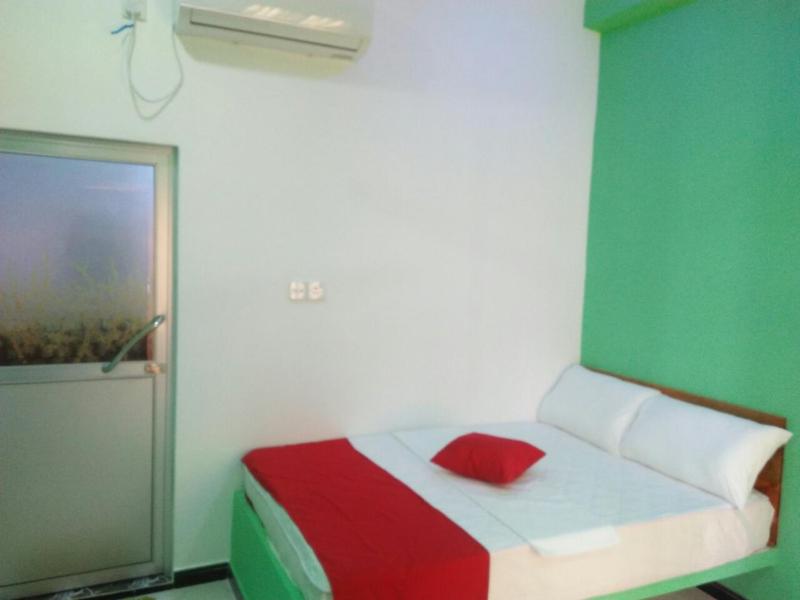 beach life hostal - image 1
