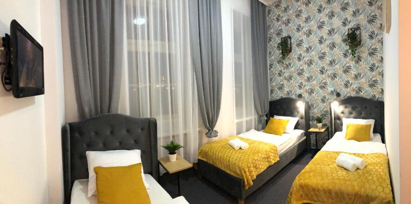 Classic Triple Room image 1