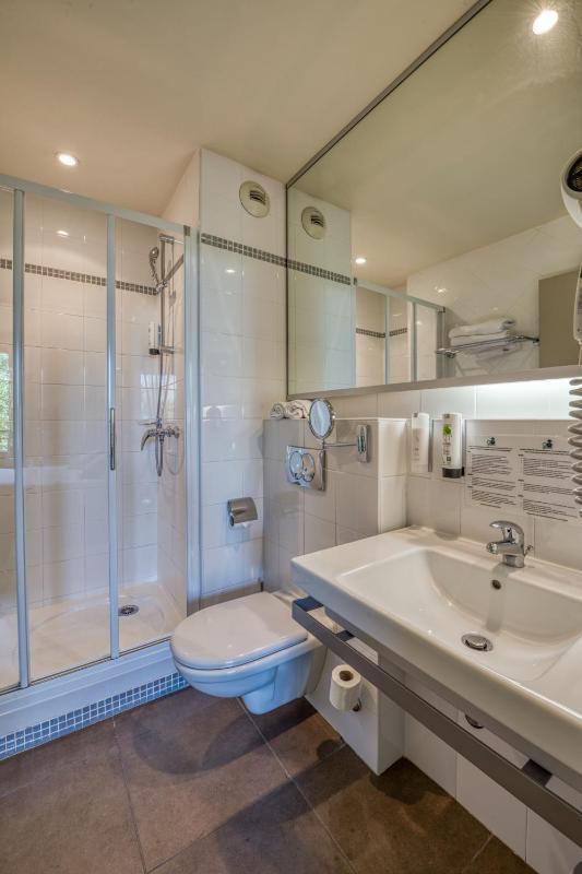 Classic Queen Room image 1