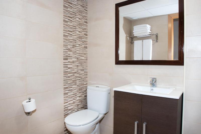 One-Bedroom Apartment (2 Adults + 2 Children) image 1