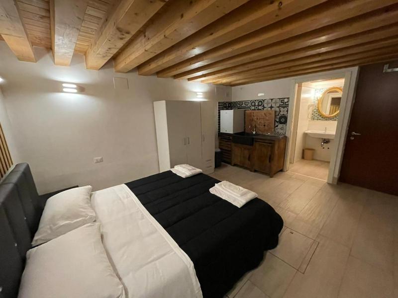 Dimora Blu Suite - image 16