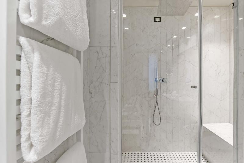 Superior Double Room image 4