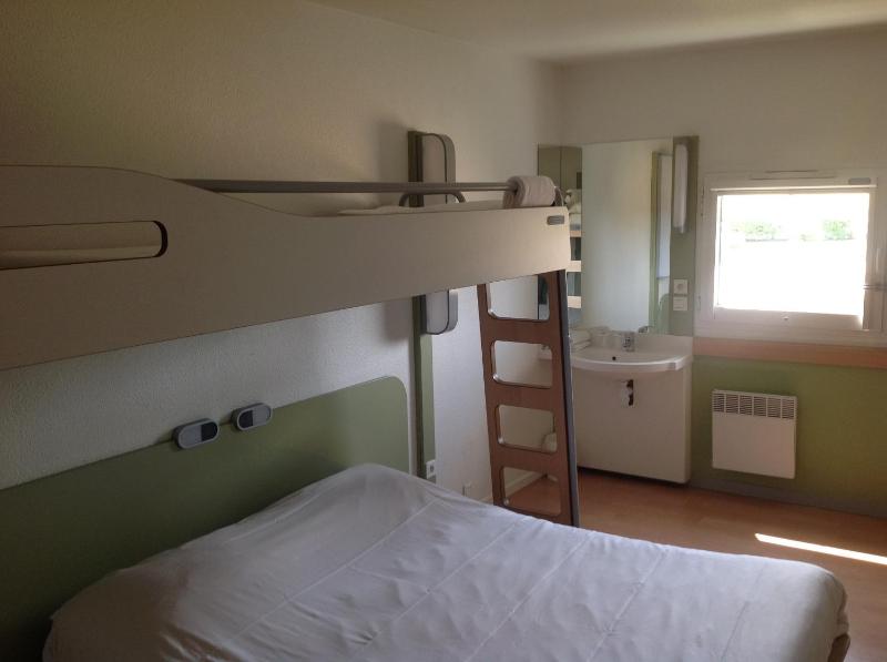 Triple Room image 3