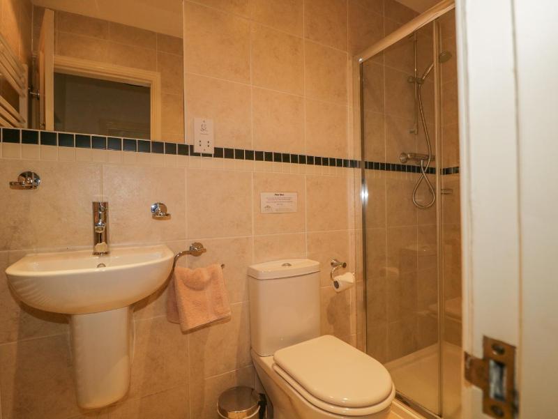 The Old Vicarage - image 11