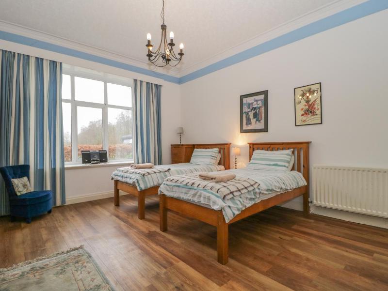 The Old Vicarage - image 32