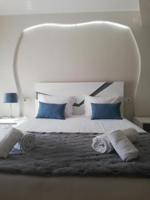 Large Double Room image 1