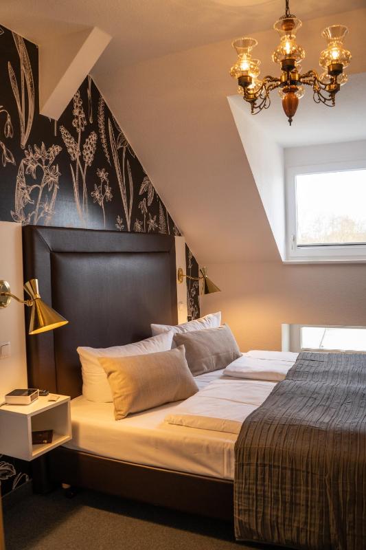 Double Room with Courtyard View image 2