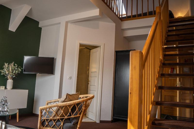 Quadruple Room (Duplex) image 2