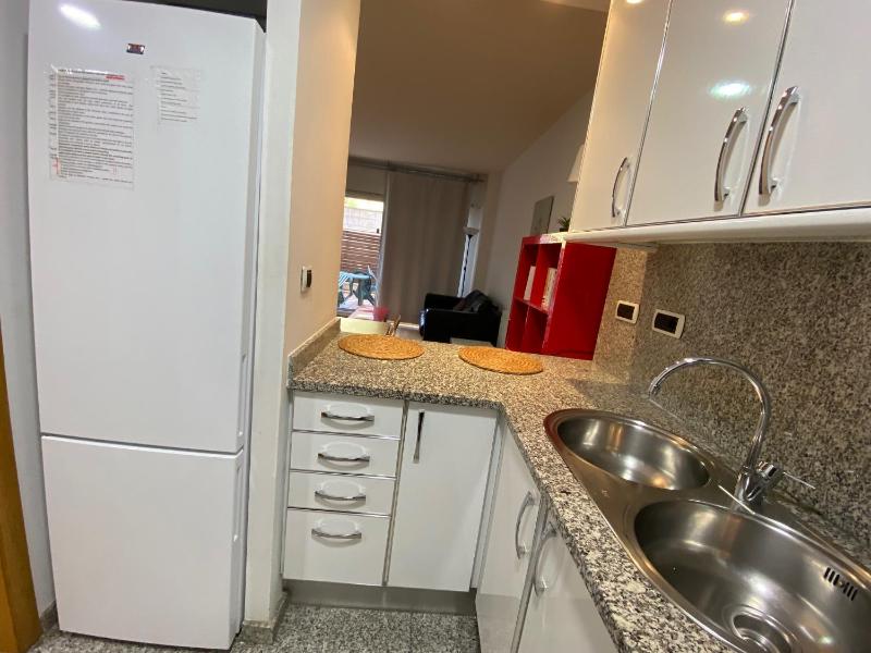 Apartamentos City Beach - image 16
