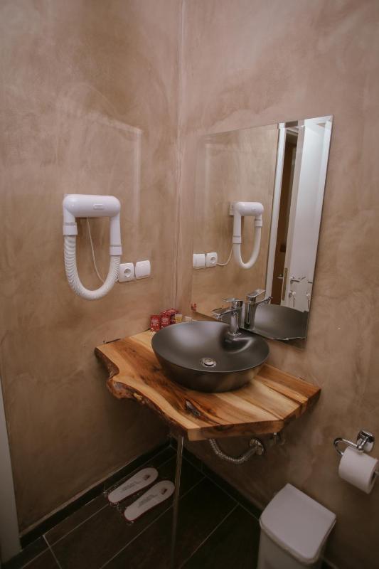 Triple Room image 4