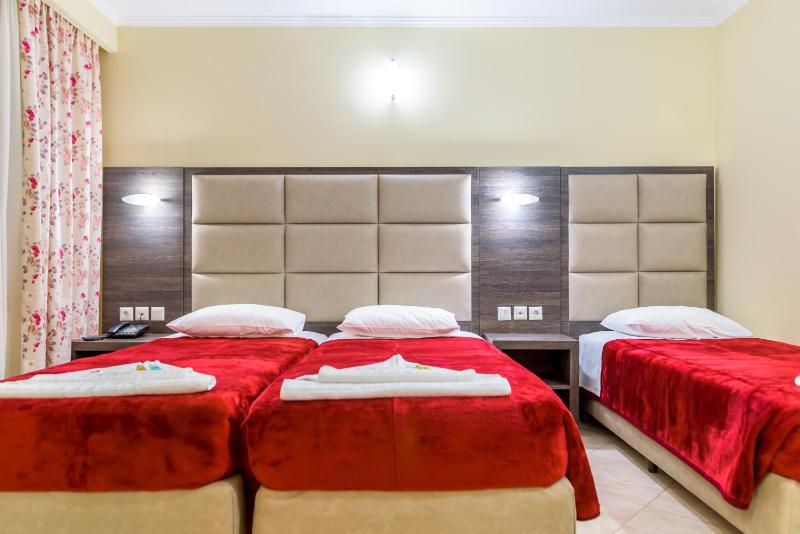 Triple Room image 3