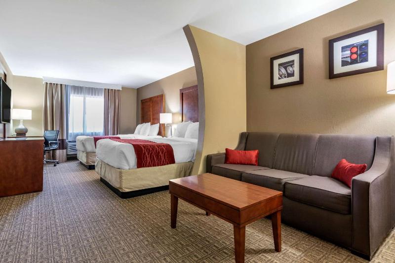 Queen Suite with Sofa Bed - Non-Smoking image 1