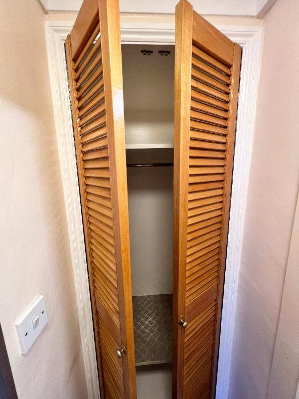 Quad Room with Private Bathroom image 3