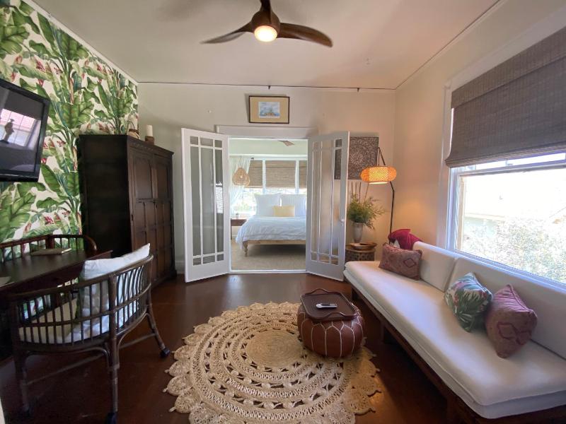 Avenue O Bed and Breakfast - image 3