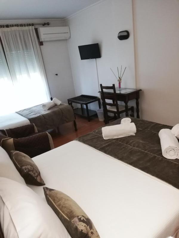 Double Room image 4