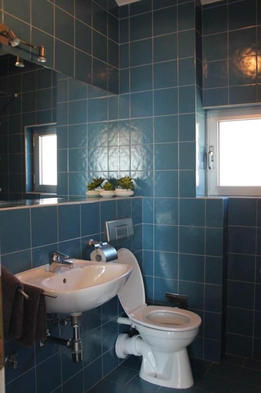 One-Bedroom Apartment with Sea View image 2