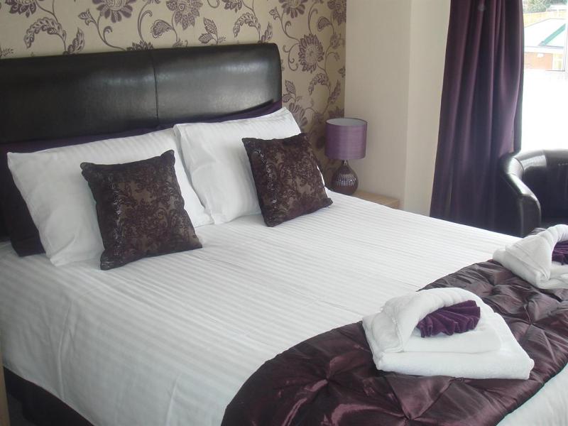 Superior Double Room image 1