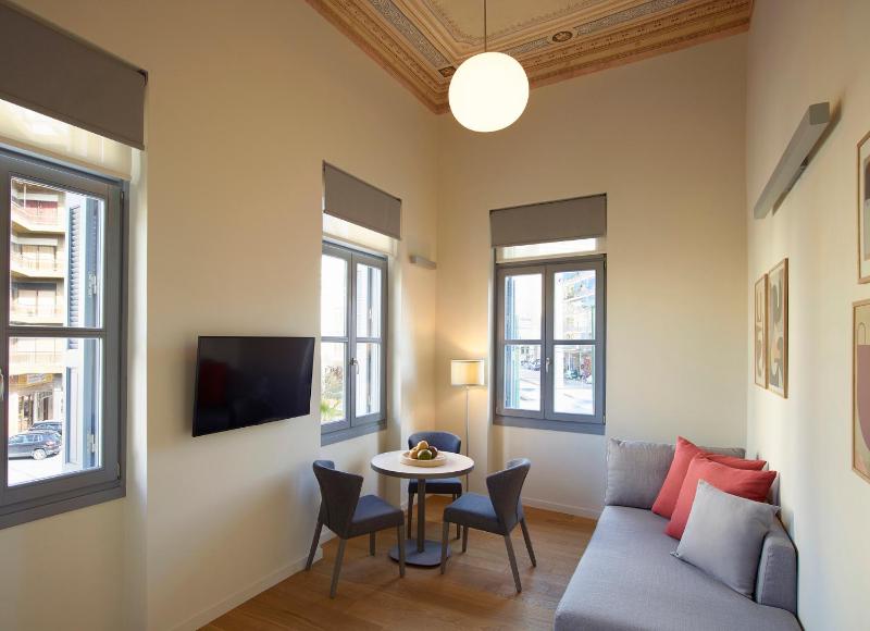 Studio Apartment image 4