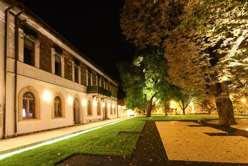 The Nest Baia Mare Images