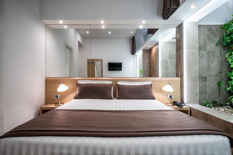 Superior Double or Twin Room image 3