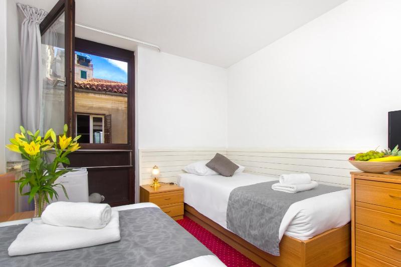 Hotel Jadran Šibenik - image 9