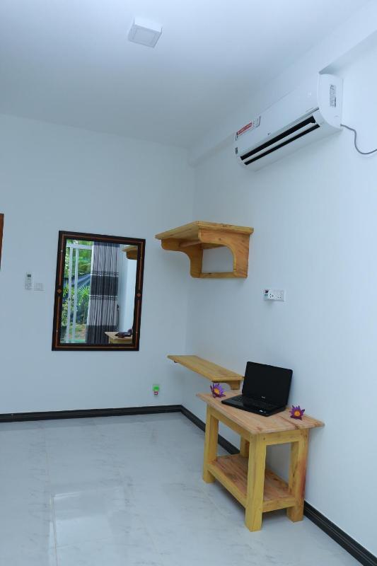 Charly Villa - image 3